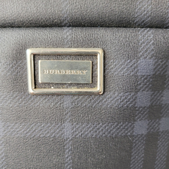 Burberry's Blue & Black Plaid Check Clutch EUC++ - Picture 4 of 6